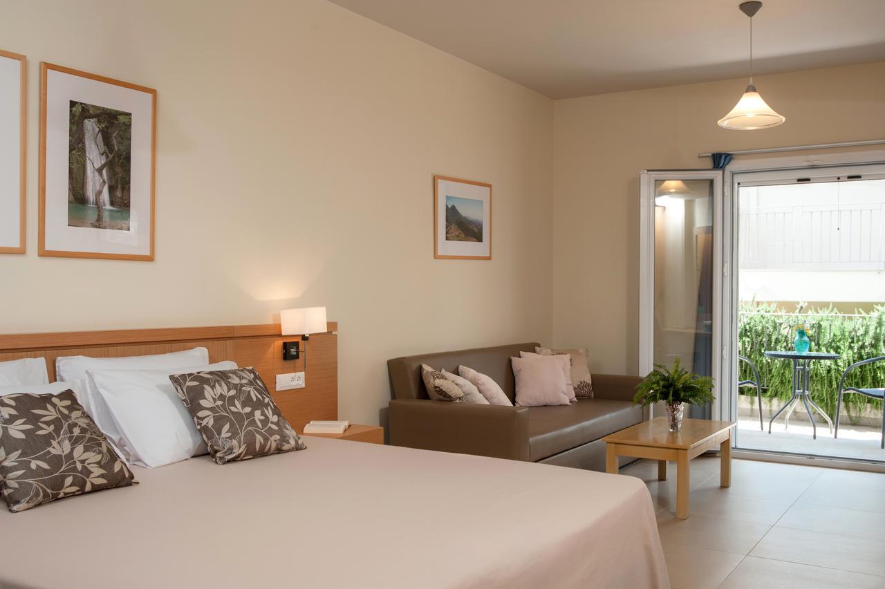 Hotel Estia Finikounta Eksteriør bilde