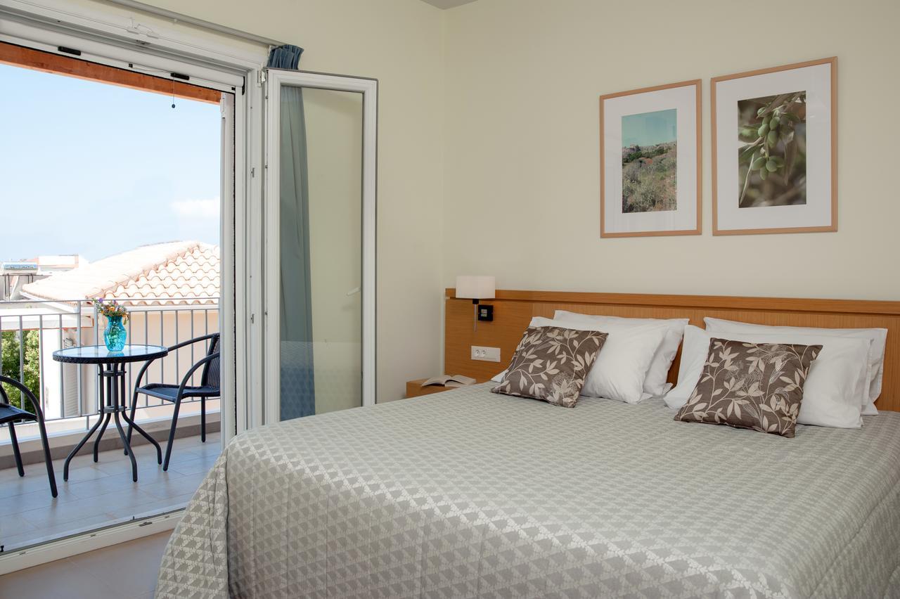 Hotel Estia Finikounta Eksteriør bilde